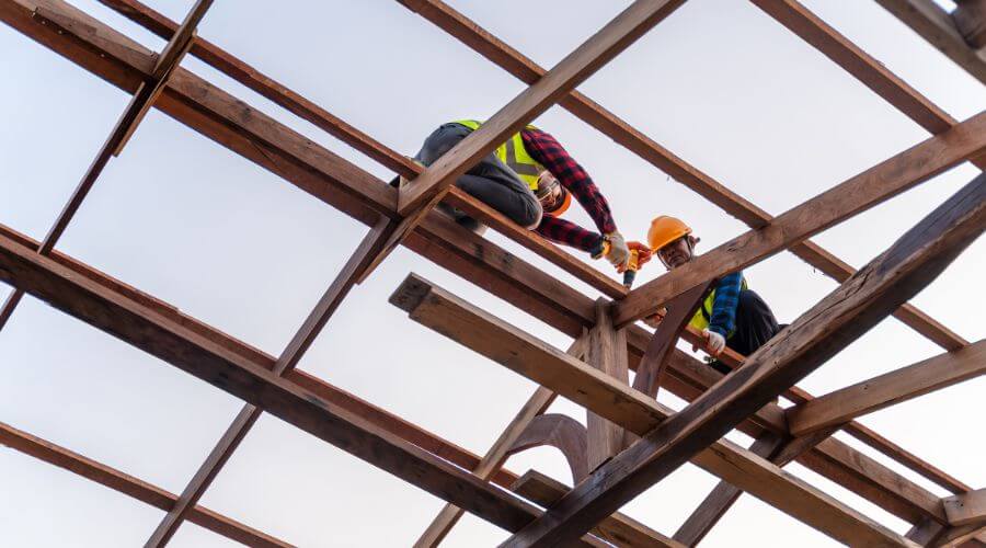 Professional residential roofers in Moon, VA